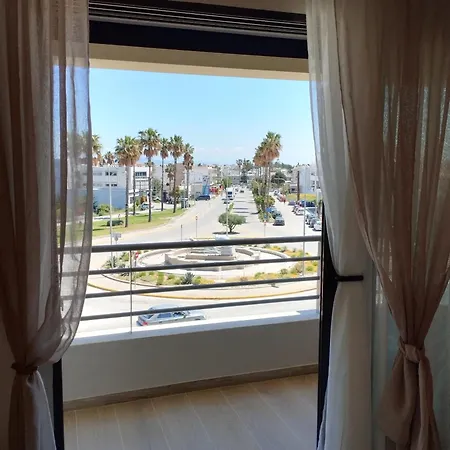 Théa Boutique Residence, Luxury Living Cos