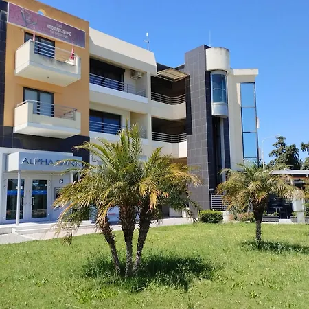 Théa Boutique Residence, Luxury Living Cos